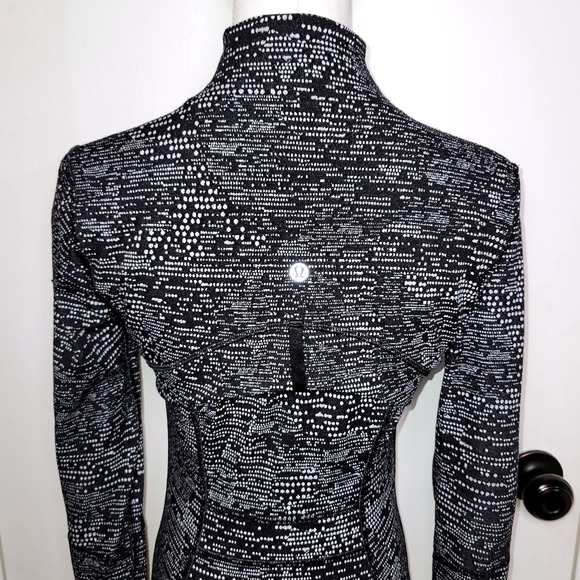 Lululemon Define Jacket Luxtreme Digital Rain Jacquard Black White Size 4 - Picture 13 of 13